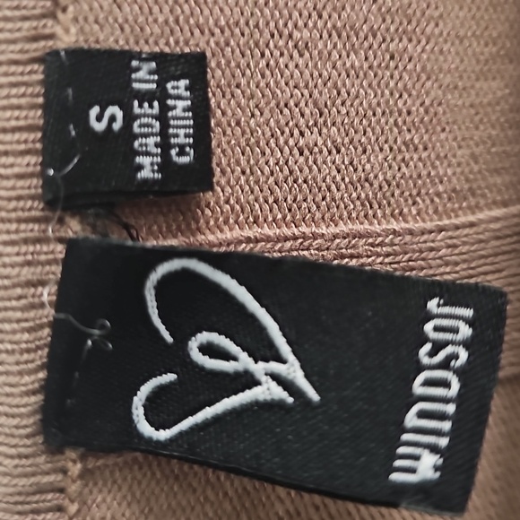 Windsor Tan Long Sleeve Ribbed Dress - Picture 3 of 3